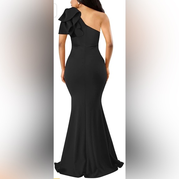 Sleeveless One Shoulder Ruffle High Split Dress - Picture 3 of 12